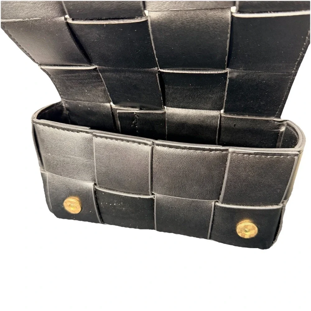 Black Woven Faux Leather Clutch Bag‎ Padded Weave Snap Closure Small Purse